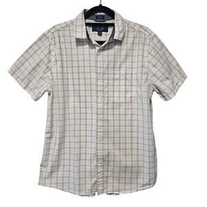 Even Tide Button Up Short Sleeve Shirt Size M White Gray Plaid
